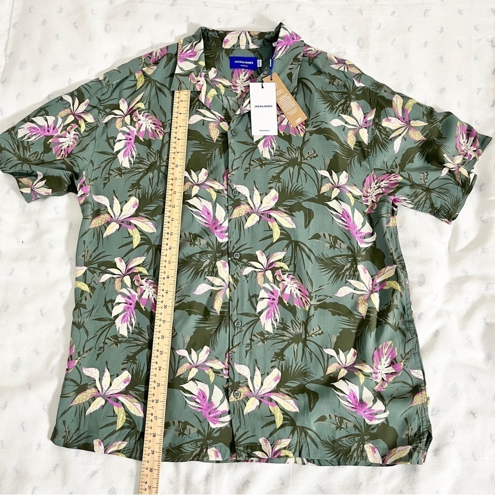 NWT Jack & Jones Green & Pink Floral Hawaiian Button-Down Shirt - Large - Picture 13 of 16